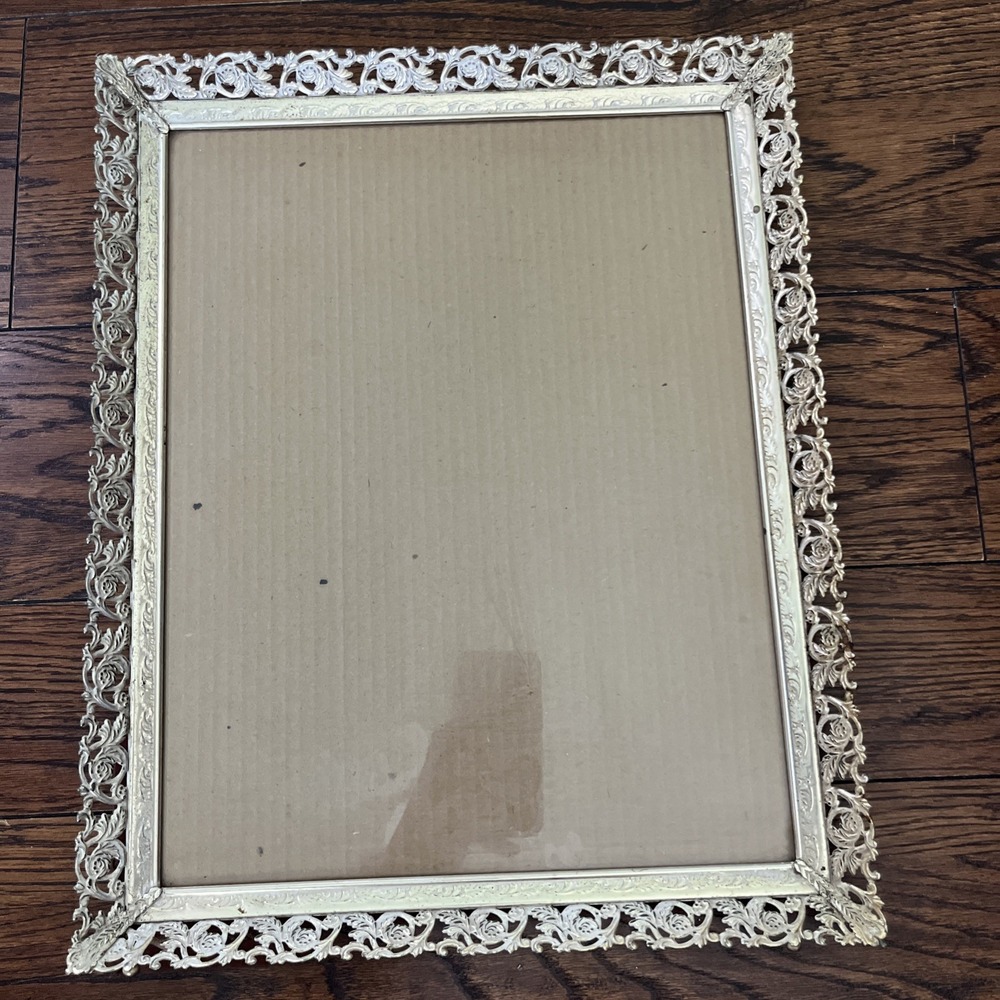 Vtg Gold Ornate Metal Picture Frame Filigree Hollywood Regency for 13" X 10" Pic